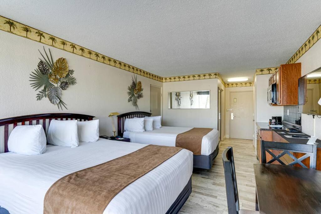 Waterfront, Pool, Tiki Bar & Grill, Gym, Location! Appartamento Sarasota